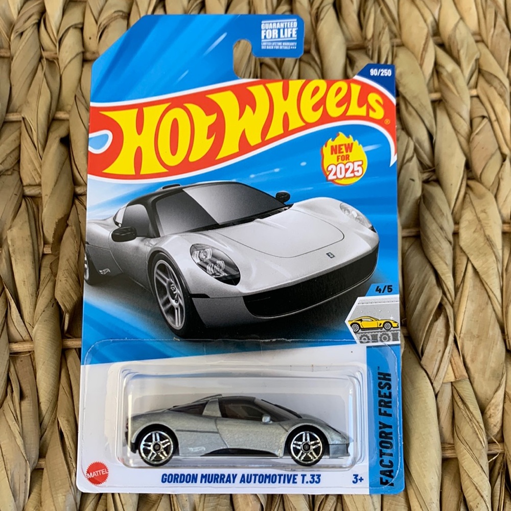 Hot Wheels Gordon Murray Automotive T.33 Sports Luxury Car Hotwheels New 2025